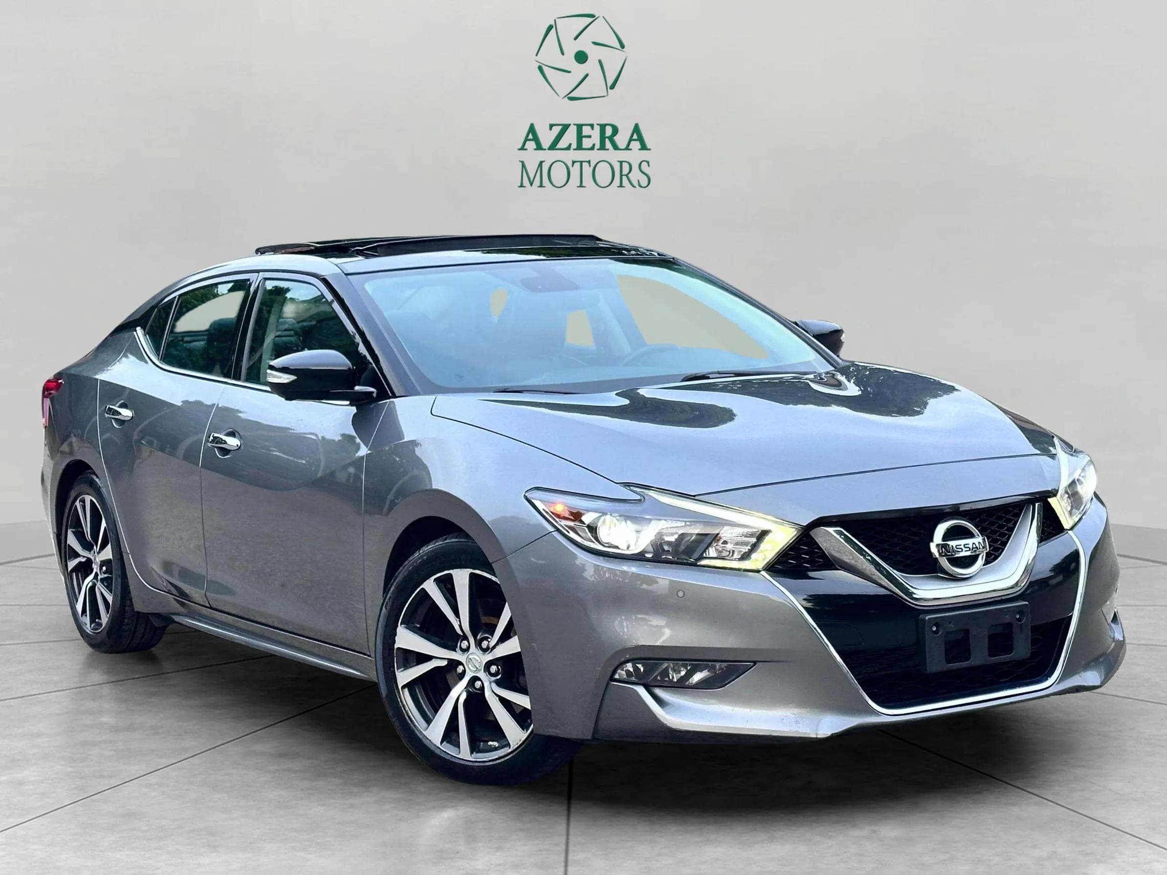 Nissan Maxima 